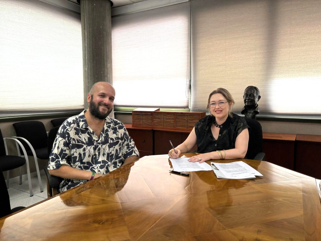 firma apilad